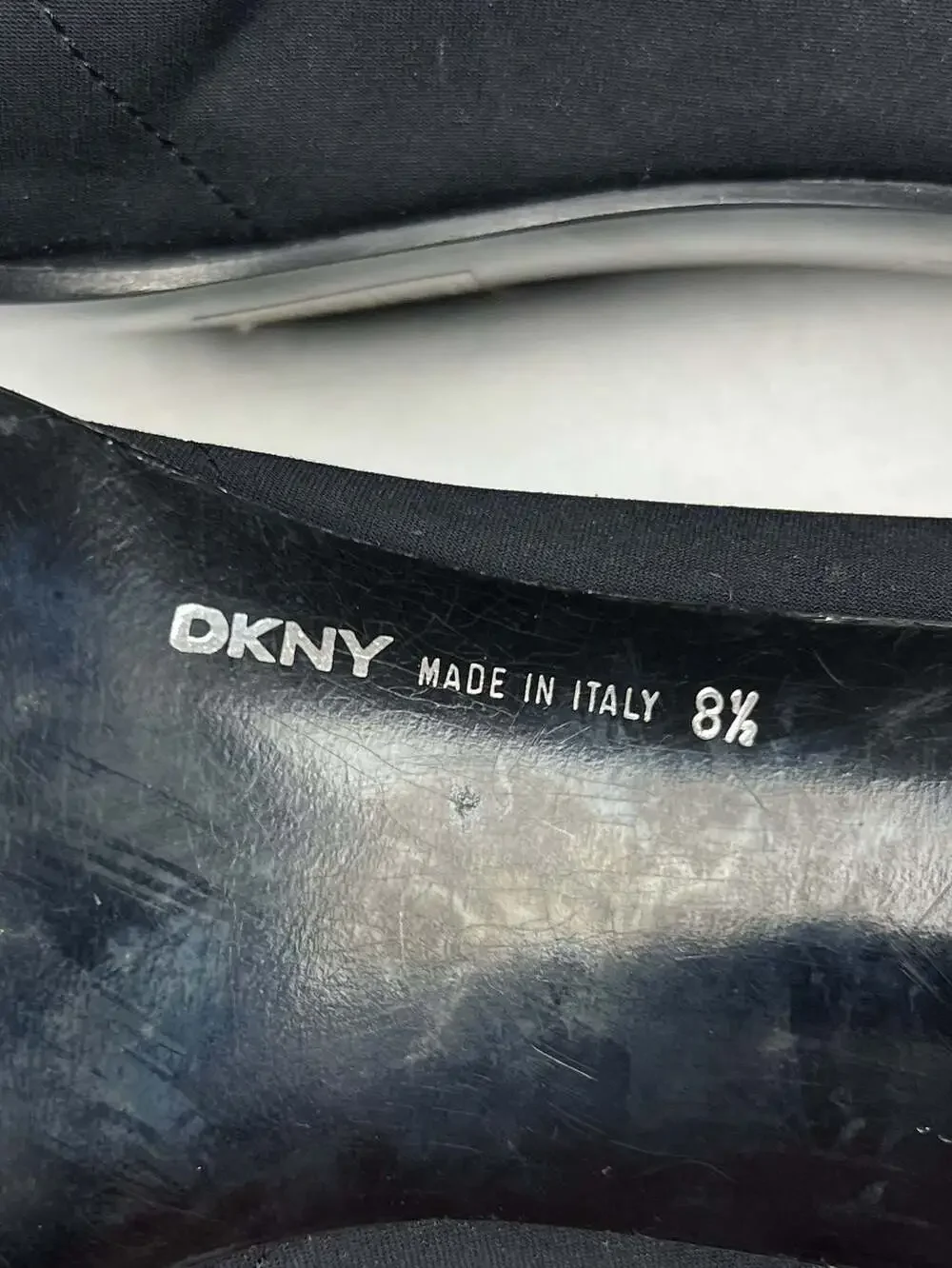 Dkny black pointed